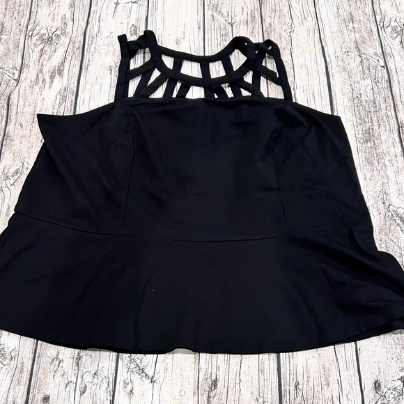 Lane Bryant strappy dressy sleeveless blouse size 26/28 - Picture 1 of 8